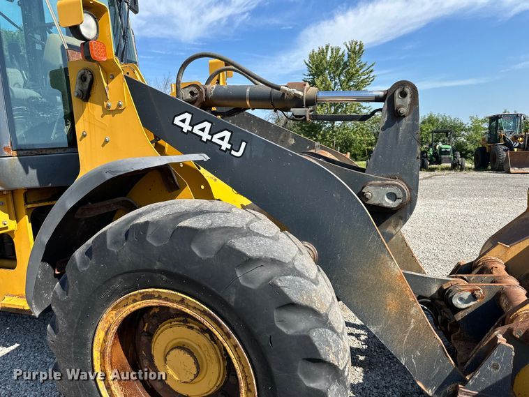 image for item DS4232 2006 John Deere  444J wheel loader