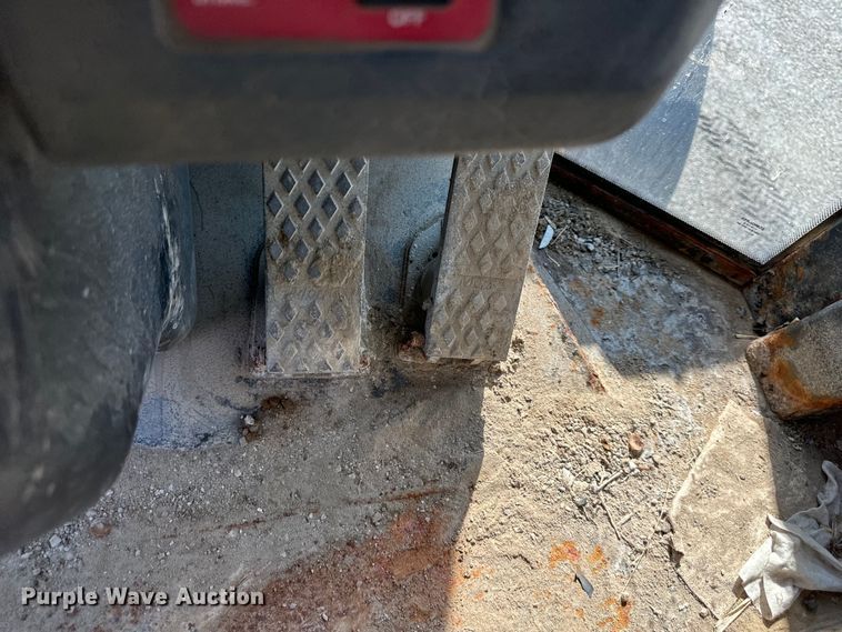 image for item DS4232 2006 John Deere  444J wheel loader