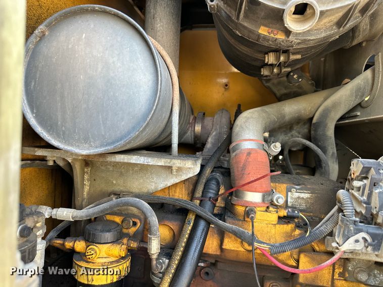 image for item DS4232 2006 John Deere  444J wheel loader