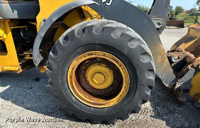 image for item DS4232 2006 John Deere  444J wheel loader