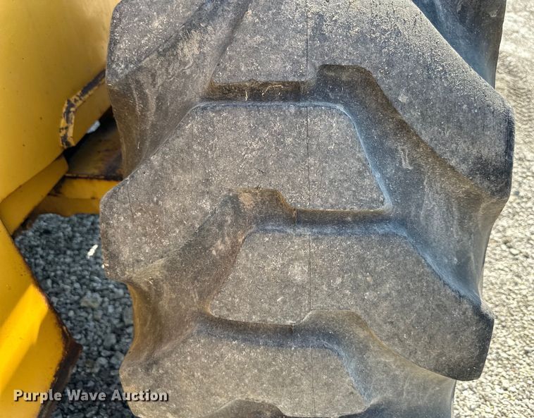 image for item DS4232 2006 John Deere  444J wheel loader