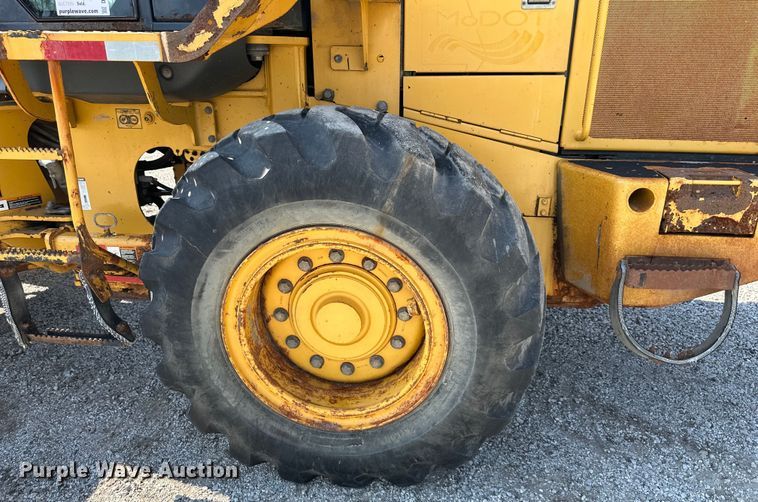 image for item DS4232 2006 John Deere  444J wheel loader