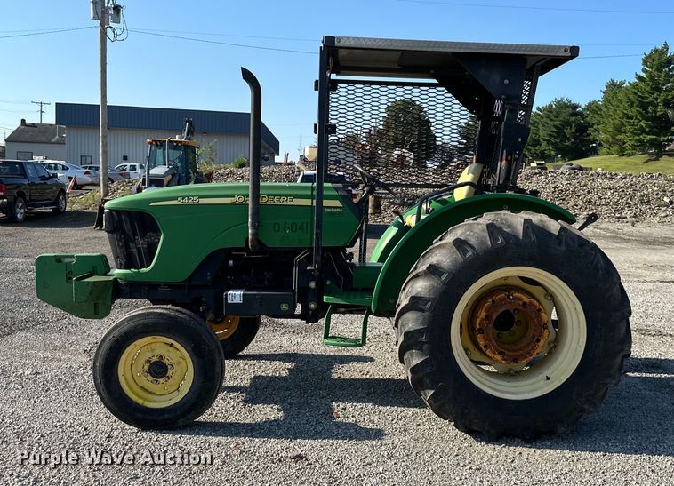 image for item DS4234 2006 John Deere  5425 tractor
