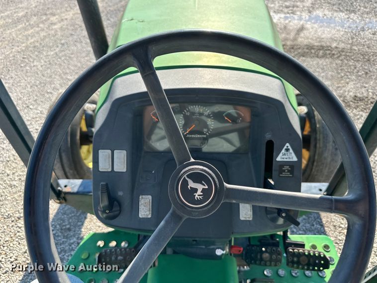 image for item DS4234 2006 John Deere  5425 tractor