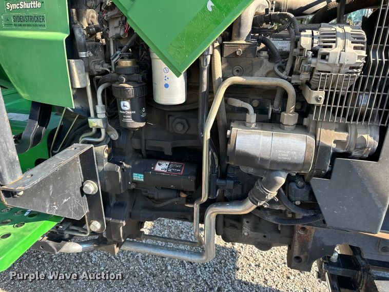 image for item DS4234 2006 John Deere  5425 tractor