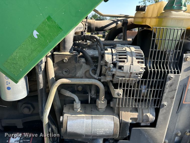 image for item DS4234 2006 John Deere  5425 tractor