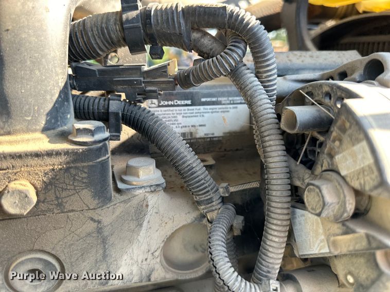image for item DS4234 2006 John Deere  5425 tractor