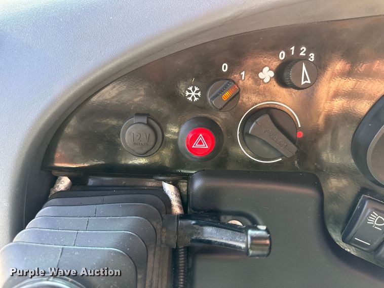 image for item DS4235 Aebi TT211 municipal tractor 