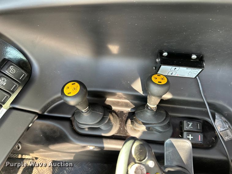 image for item DS4235 Aebi TT211 municipal tractor 