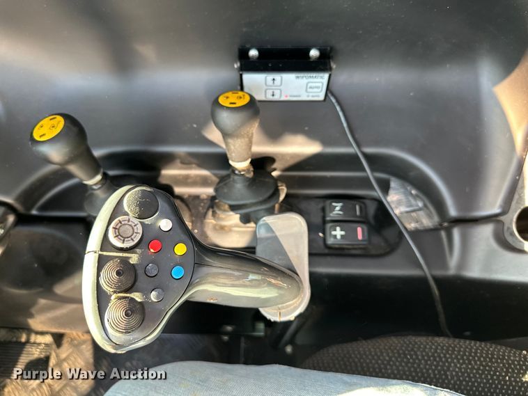 image for item DS4235 Aebi TT211 municipal tractor 