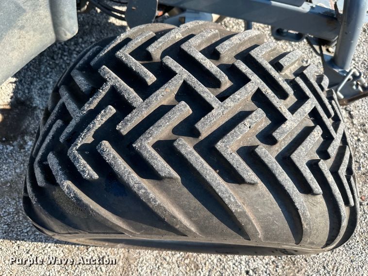 image for item DS4235 Aebi TT211 municipal tractor 