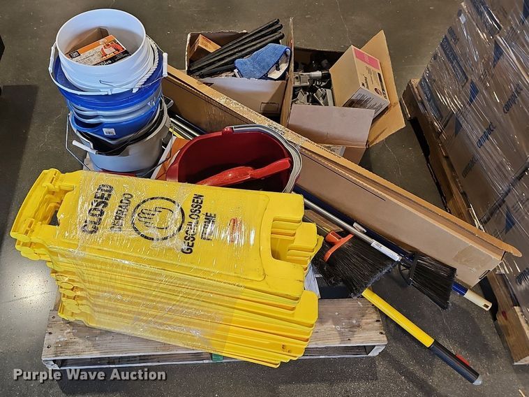 image for item DS4694 Janitorial supplies