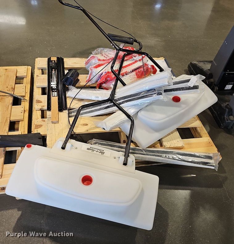 image for item DS4694 Janitorial supplies