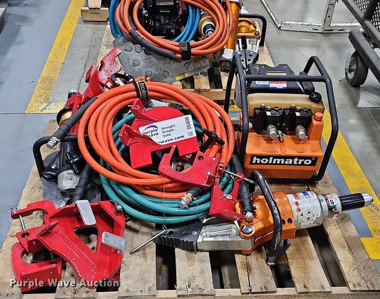 image for item DS4696 Holmatro rescue tools