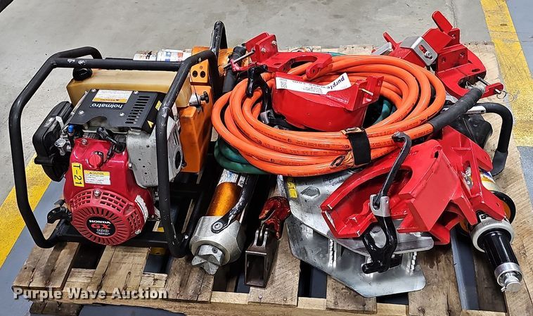 image for item DS4696 Holmatro rescue tools