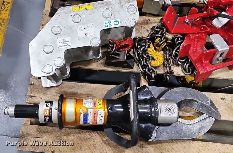 image for item DS4696 Holmatro rescue tools