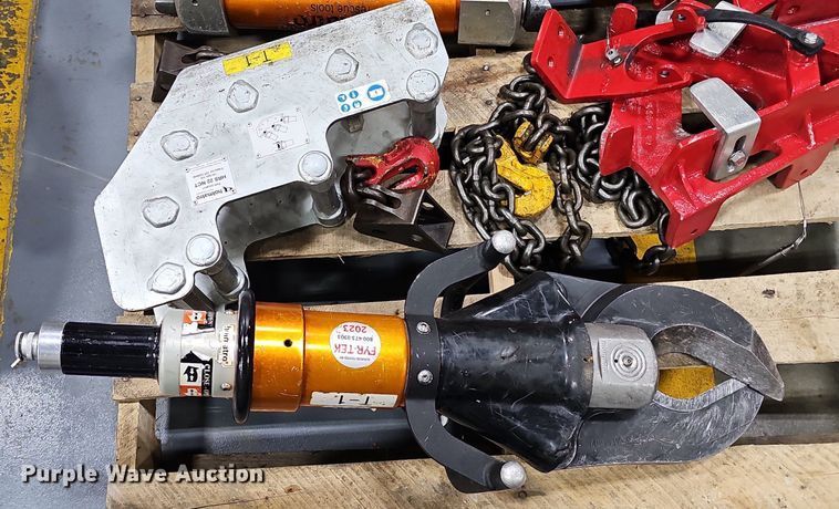 image for item DS4696 Holmatro rescue tools