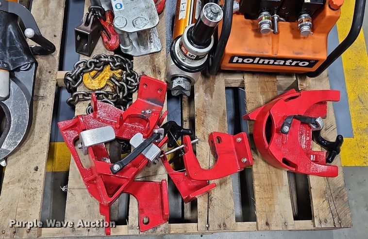 image for item DS4696 Holmatro rescue tools