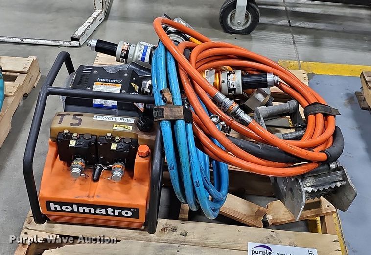 image for item DS4697 Holmatro rescue tools