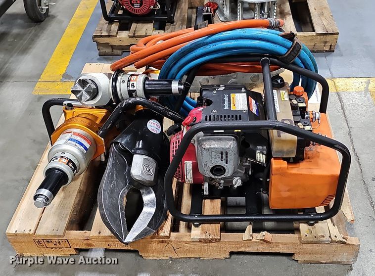 image for item DS4697 Holmatro rescue tools