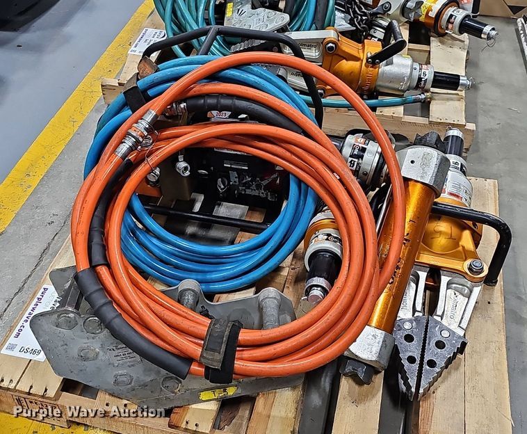 image for item DS4697 Holmatro rescue tools