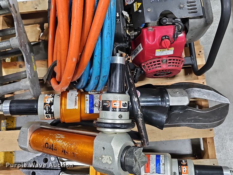 image for item DS4697 Holmatro rescue tools