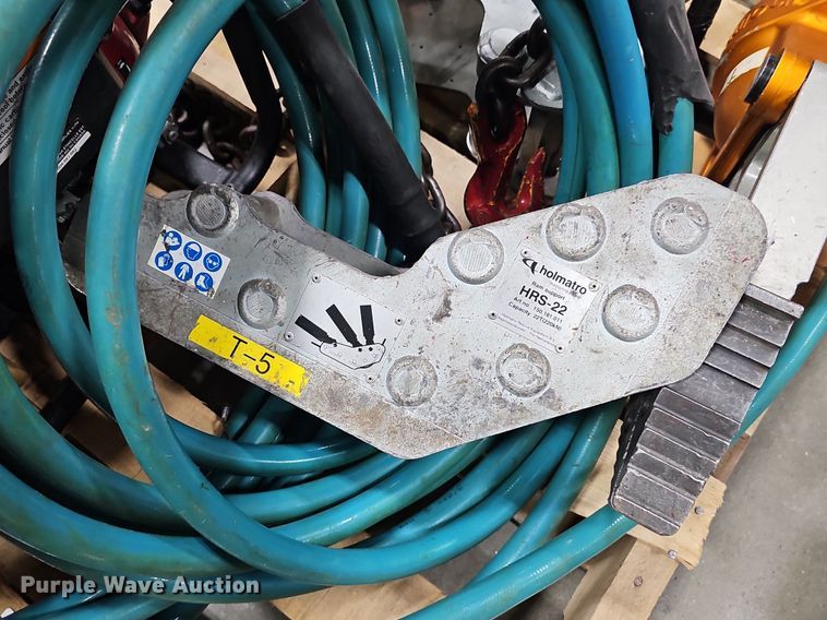 image for item DS4698 (2) Holmatro rescue tools