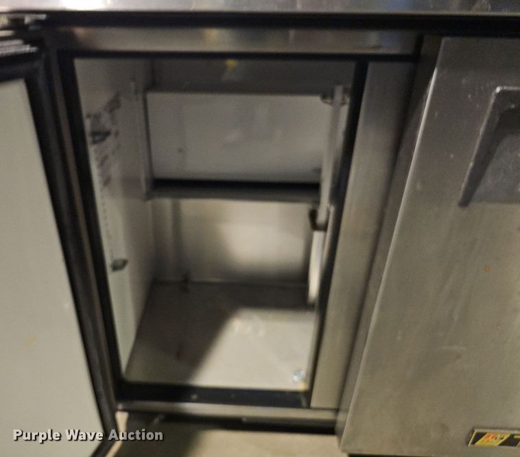 image for item DS4720 Restaurant equipment