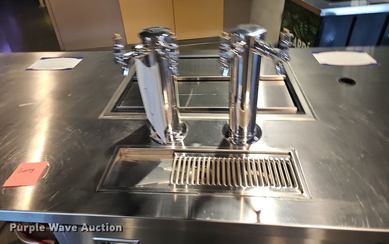 image for item DS4721 Restaurant equipment