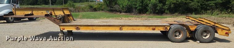 image for item DT7754 1977 Hyster C25TA equipment trailer