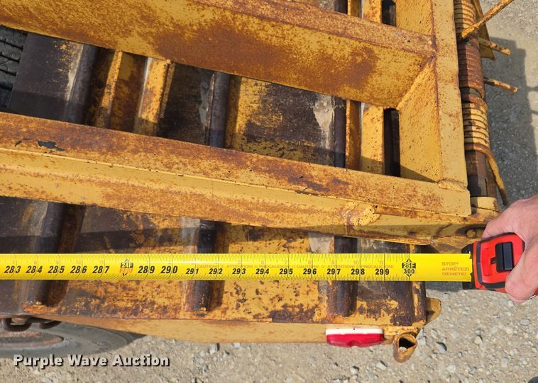 image for item DT7754 1977 Hyster C25TA equipment trailer