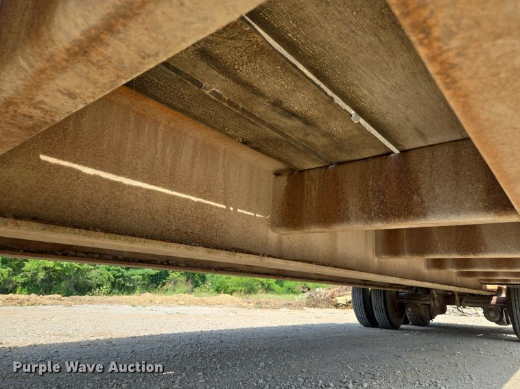 image for item DT7754 1977 Hyster C25TA equipment trailer