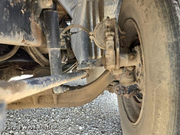 image for item DT7755 2007 International  8600 semi truck