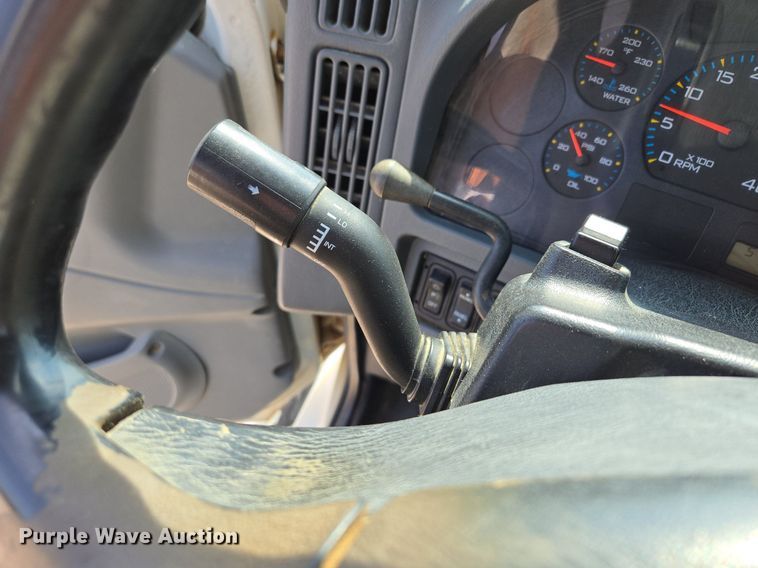 image for item DT7755 2007 International  8600 semi truck