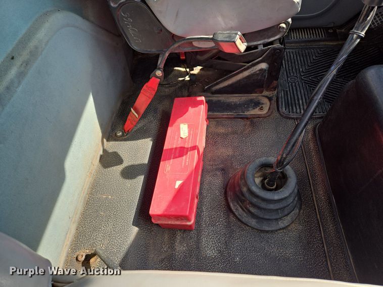 image for item DT7755 2007 International  8600 semi truck