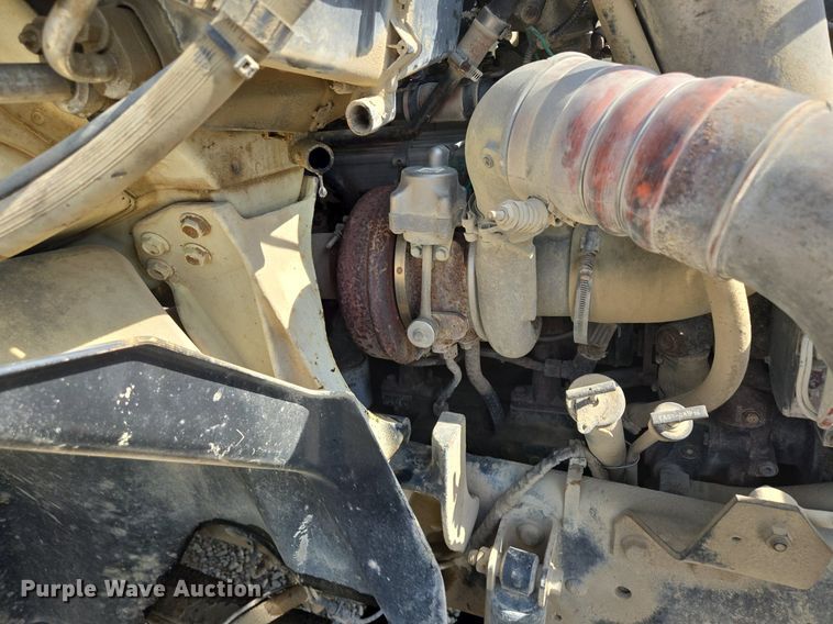 image for item DT7755 2007 International  8600 semi truck