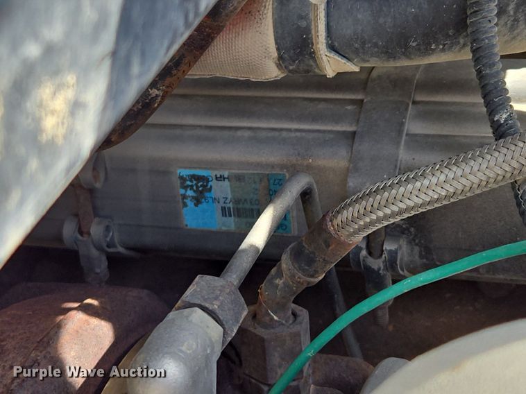 image for item DT7755 2007 International  8600 semi truck