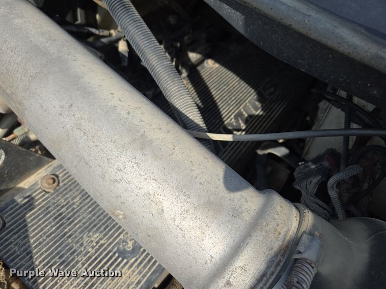 image for item DT7755 2007 International  8600 semi truck