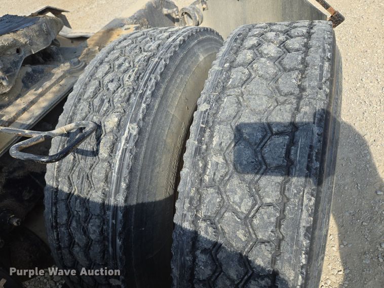 image for item DT7755 2007 International  8600 semi truck