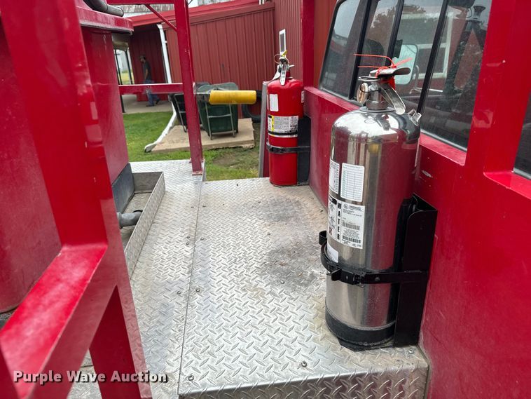 image for item DX3548 1996 Ford F350 brush fire truck