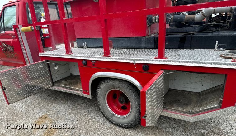 image for item DX3548 1996 Ford F350 brush fire truck