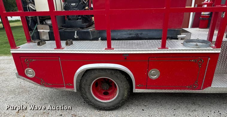 image for item DX3548 1996 Ford F350 brush fire truck
