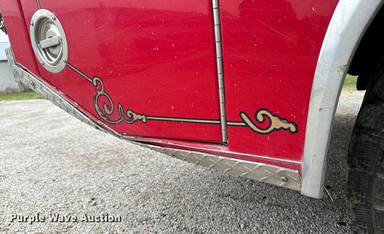 image for item DX3548 1996 Ford F350 brush fire truck