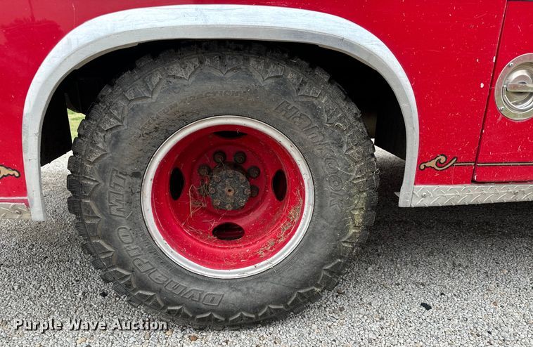 image for item DX3548 1996 Ford F350 brush fire truck