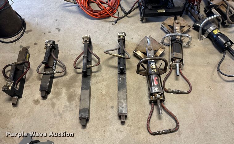 image for item DX3549 Emergency rescue equipment 