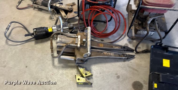 image for item DX3549 Emergency rescue equipment 