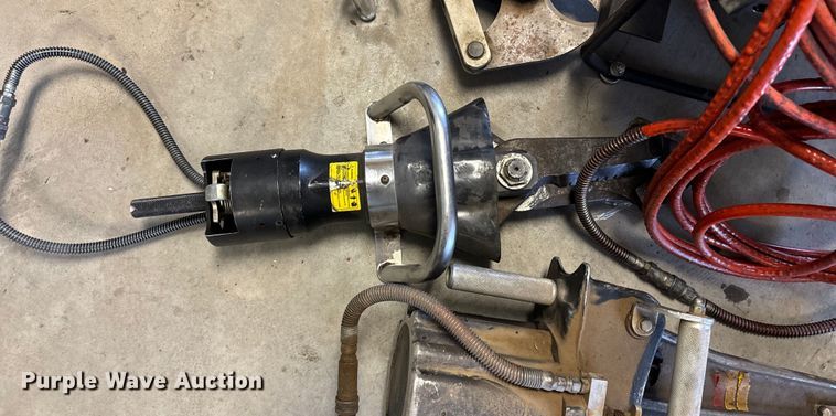 image for item DX3549 Emergency rescue equipment 