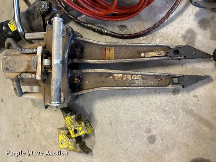 image for item DX3549 Emergency rescue equipment 