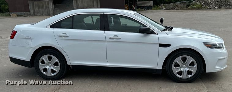 image for item EH4386 2016 Ford Taurus Police Interceptor 