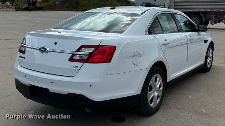 image for item EH4386 2016 Ford Taurus Police Interceptor 